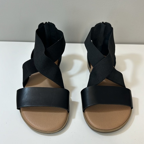 Torrid Stretch Ankle Sandals Size 7W - Picture 5 of 15